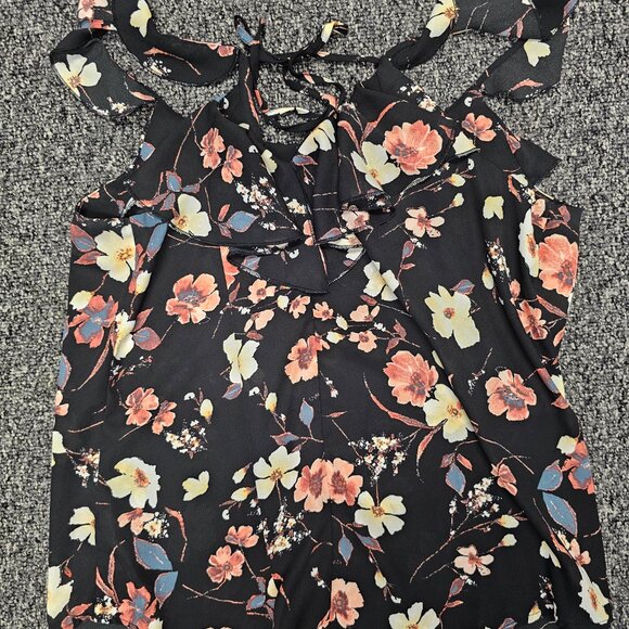 BOGO🎀Maurices floral tank with ruffle sleeves- Sz XL - Picture 2 of 4